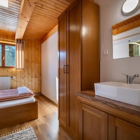 Zverovka Domek alpejski Zuberzec