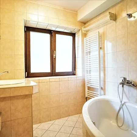 Zverovka Domek alpejski *